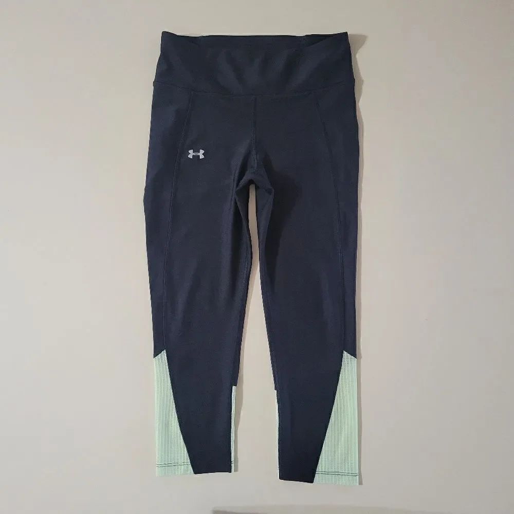 Under Armour Women's Black HeatGear® Compression Capris
